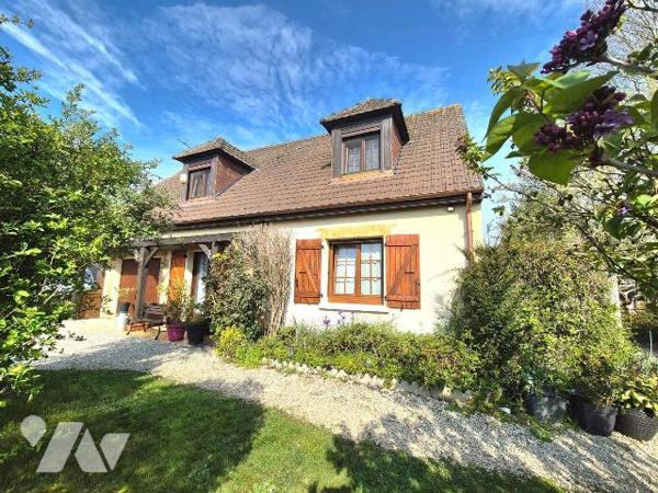 A 15-20 minutes de Troyes et agglomération, dans la commune dynamique de Savières, venez découv...