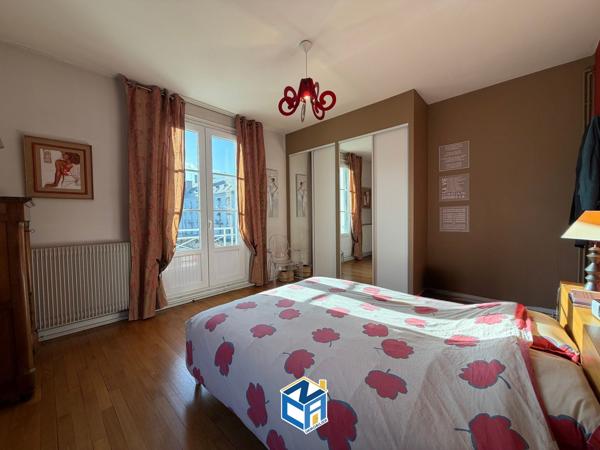 APPARTEMENT T4 - DEUX CHAMBRES - GRENIER - BALCONNET