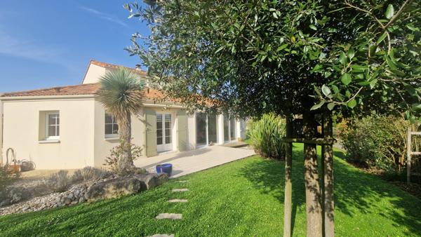 Maison - 7 pièces - 202 m²