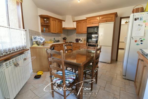 BRIANCON MAISON AVEC JARDIN PROCHE COMMERCES