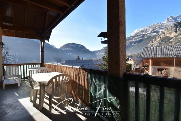 BRIANCON MAISON AVEC JARDIN PROCHE COMMERCES