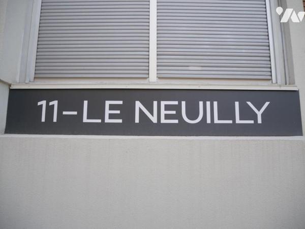 Centre ville de Nîmes,  quartier " Gare - Préfecture ", 11, rue Court de Gébelin, T3, garage et cave