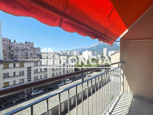 Location Appartement meublé 3 pièces 52.81 m² - Grenoble 38100