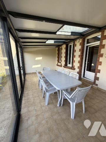 MAISON SUR GRAND TERRAIN