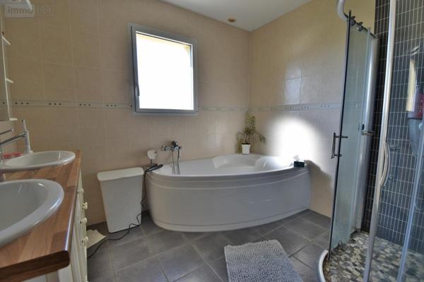 Maison à vendre à Ombrée d'Anjou dans le Maine-et-Loire (49420), ref : 49019-3517