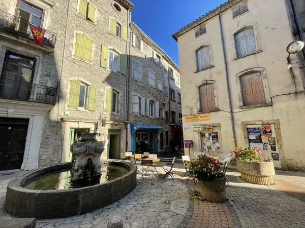 Immeuble centre village