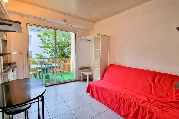 Studio + terrasse centre ville de PAU