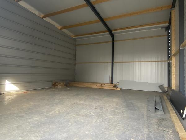 Local D’activité 150m² – Saint Leger de Linieres