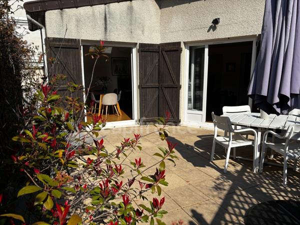 Maison lumineuse 6 pièces avec deux terrasses orientées sud - Limite Issy les Moulineaux et Paris