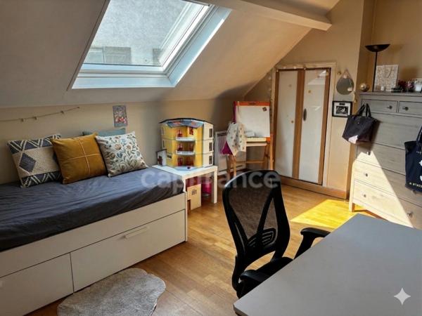 Maison lumineuse 6 pièces avec deux terrasses orientées sud - Limite Issy les Moulineaux et Paris