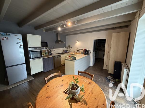 Maison à vendre 8 pièces 255 m² Tourriers