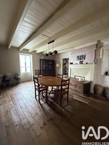 Maison à vendre 8 pièces 255 m² Tourriers