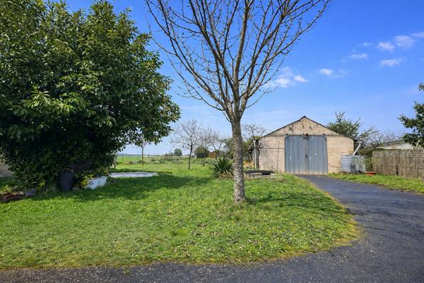 Maison Jaunay-Clan avec grand terrain