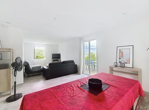 Maison 208 000 € Chasteaux 3 p 80 m² DPE D