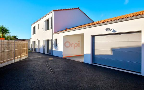 Maison à vendre    7 pièces •  Olonne-sur-Mer