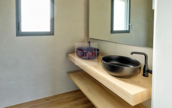 Maison à vendre    7 pièces •  Olonne-sur-Mer