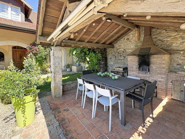 Corps de ferme à vendre 5 pièces CERNEX (74)