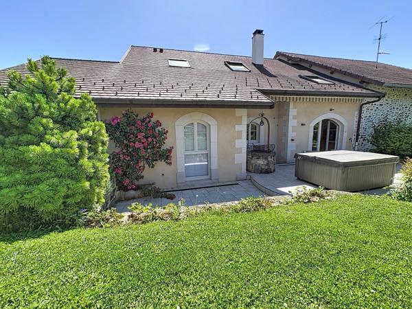 Corps de ferme à vendre 5 pièces CERNEX (74)