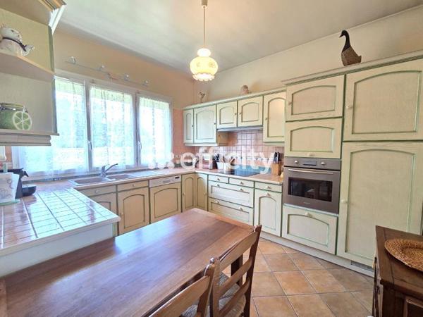 Maison
         5 pièces
        - 105 m² Exclusivité 449 000 € *