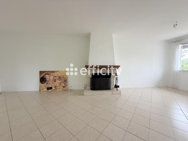 Maison
         6 pièces
        - 140 m² Exclusivité 529 000 € *