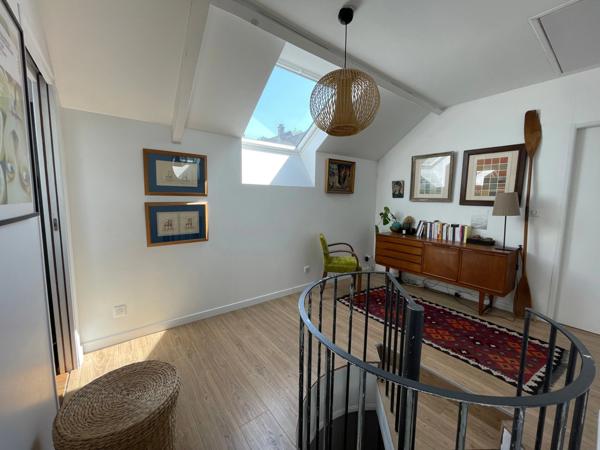 Maison à vendre 6 pièces VERSAILLES (78) avec jardin