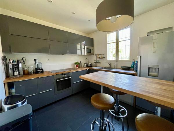 Maison à vendre 6 pièces VERSAILLES (78) avec jardin