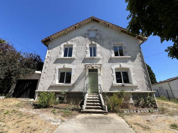 Maison 129 600 € Nontron 6 p 107 m² DPE D