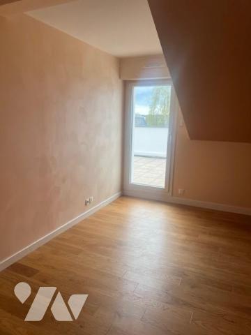 VANNES - LE BONDON  - DERNIER ETAGE TERRASSE 38M2
