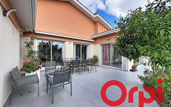 Maison à vendre    4 pièces •  Pia