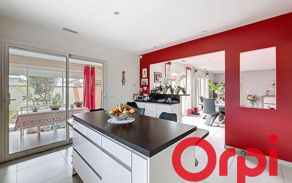 Maison à vendre    4 pièces •  Pia