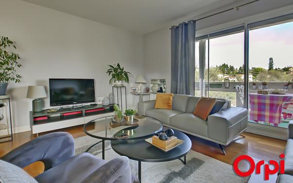 Appartement à vendre    5 pièces • 140 m2 Caluire-et-Cuire