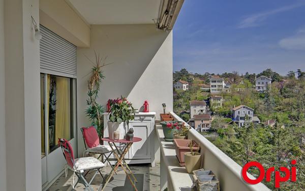 Appartement à vendre    5 pièces • 140 m2 Caluire-et-Cuire