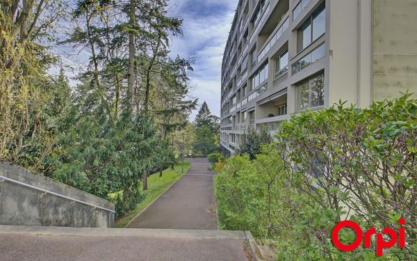 Appartement à vendre    5 pièces • 140 m2 Caluire-et-Cuire