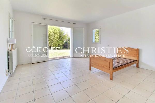 À vendre Bidart - Maison de plain-pied proche Biarritz avec piscine, jardin paysagé et 4 chambres
