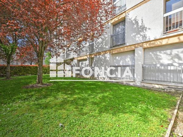 À vendre Studio 36.49 m² - Versailles 78000