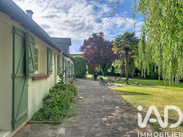 Maison à vendre 7 pièces 178 m² Saint-Cyr-en-Val