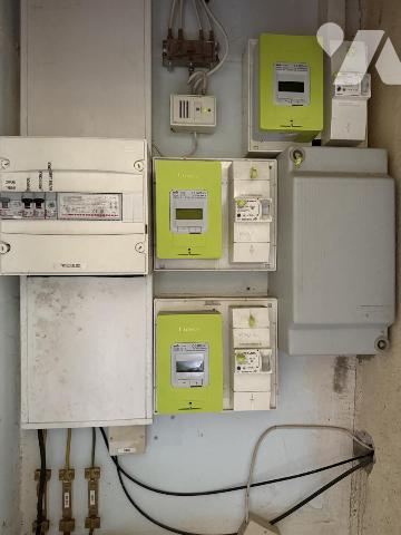 Immeuble composé de trois logements