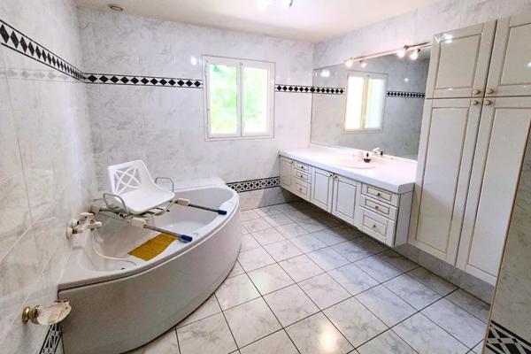 maison 5 pièces 234m² à vendre à Mont-de-Marsan