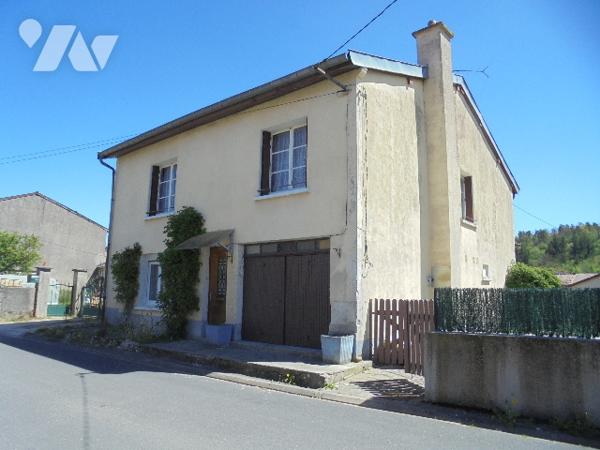 Au calme,  maison offrant 4 chambres avec jardin et dépendance