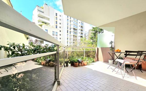 Appartement à vendre    3 pièces • 60,20 m2 Paris 14