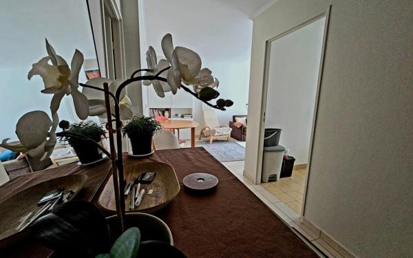 Appartement à vendre    3 pièces • 60,20 m2 Paris 14