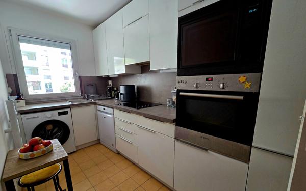Appartement à vendre    3 pièces • 60,20 m2 Paris 14