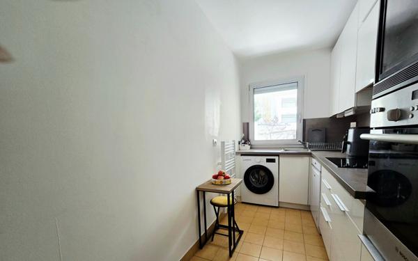 Appartement à vendre    3 pièces • 60,20 m2 Paris 14