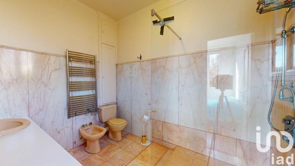 Maison d’architecte 8 pièces de 188 m² à Clermont-Ferrand (63100)