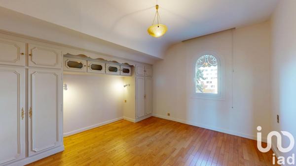 Maison d’architecte 8 pièces de 188 m² à Clermont-Ferrand (63100)