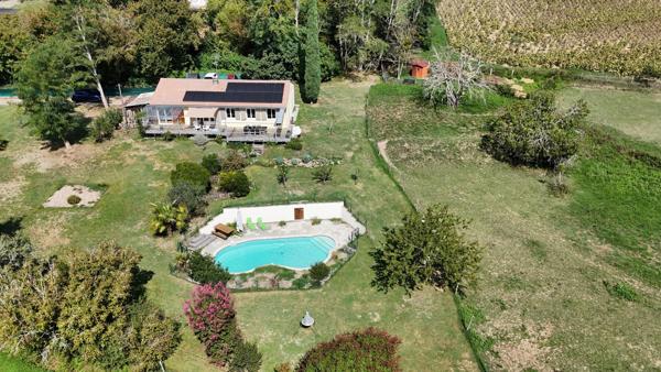 Maison avec piscine sur 7 000 m² sans vis-à-vis