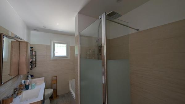 Maison avec piscine sur 7 000 m² sans vis-à-vis