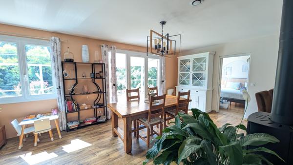 Maison avec piscine sur 7 000 m² sans vis-à-vis