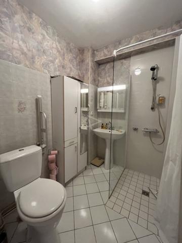 Maison familiale de bourg + annexes