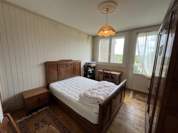 Maison familiale de bourg + annexes